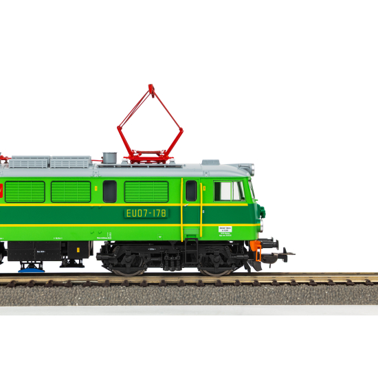 PIKO 96359 – Lokomotywa elektryczna PKP EU07 z dźwiękiem, Epoka V (H0, 1:87, PluX22 Sound)